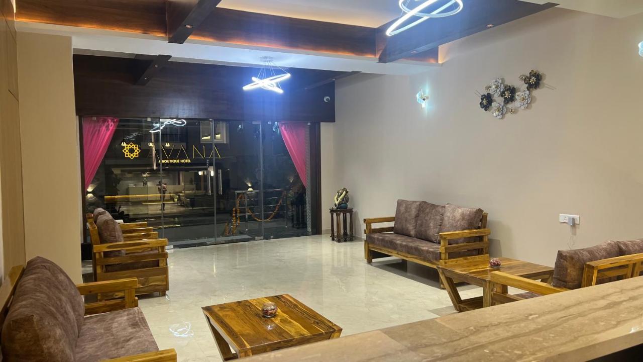 Hotel Ceasta, Beside Us Consulate Hyderabad, Gachibowli Gundipet Εξωτερικό φωτογραφία